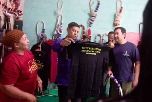 Artis Ibu Kota Kepincut Keindahan Pecut Kediri, Wali Kota Lakukan Hal ini - GenPI.co JATIM