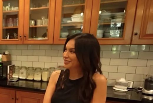 Sophia Latjuba Lebih Suka Ngontrak Daripada Punya Rumah Sendiri - GenPI.co JATIM