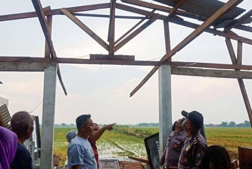 Sejumlah Rumah di Sidoarjo Rusak Diterjang Puting Beliung - GenPI.co JATIM