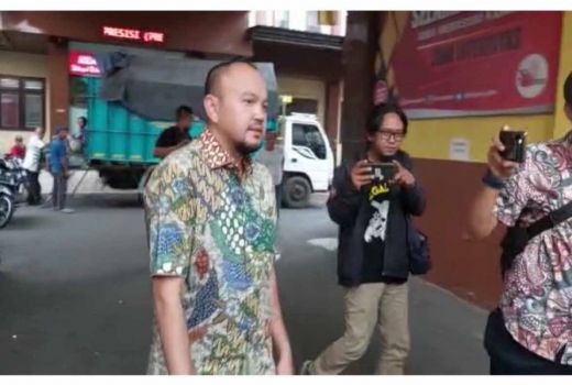 Manajer Arema FC Dicecar 29 Pertanyaan Tragedi Kanjuruhan di Polda Jatim - GenPI.co JATIM