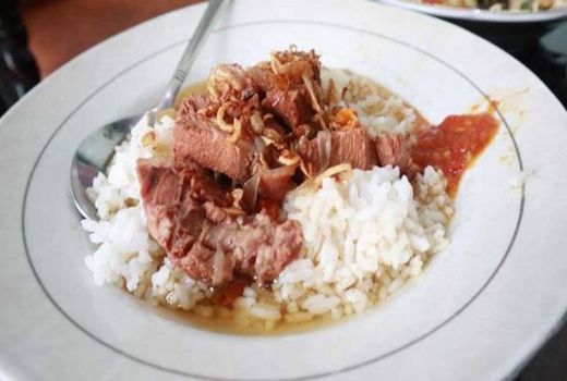 Warung Semur Gang Buntu, Kuliner Legendaris Asal Kota Malang, Rasanya Buat Ketagihan - GenPI.co JATIM