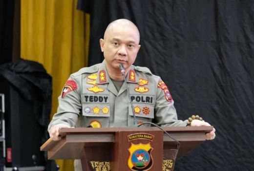 Kapolda Jatim Teddy Minahasa Ditangkap Diduga Narkoba, Kata Ahmad Sahroni - GenPI.co JATIM