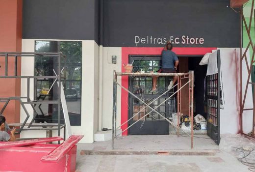 Kabar Gembira! Deltras FC Buka Toko Resmi, Segera Borong - GenPI.co JATIM