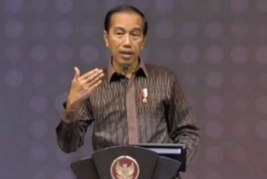 Bangganya, Kain Tenun Ikat Bandar Kediri Dikenakan Presiden Jokowi - GenPI.co JATIM