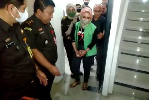 Kasus dengan Crazy Rich Surabaya Berlanjut, Medina Zein Siap Disidangkan - GenPI.co JATIM