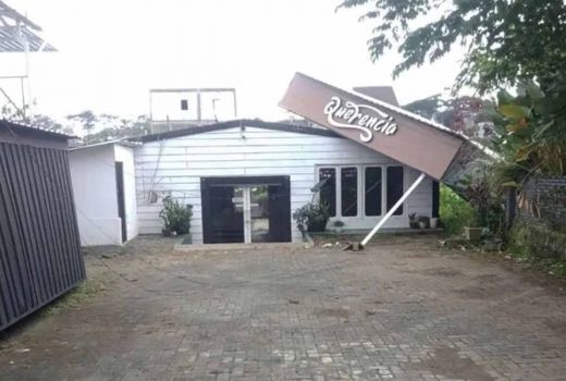 Angin Kencang di Malang, 6 Kafe Rusak, Pemilik Pasrah - GenPI.co JATIM