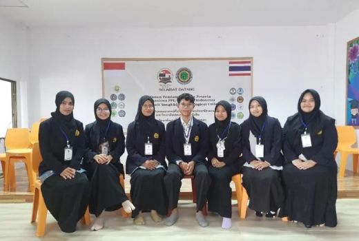 7 Mahasiswa Unej Praktik Mengajar di Thailand - GenPI.co JATIM
