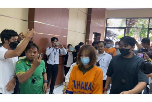 Polisi Tak Temukan Baju Kebaya Merah yang Dipakai di Video, Ternyata - GenPI.co JATIM