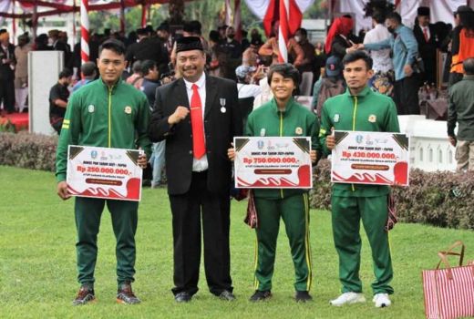 Pemprov Jatim Beri Bonus PON Papua Rp 410 Juta, Penantian Atlet Terbayarkan - GenPI.co JATIM