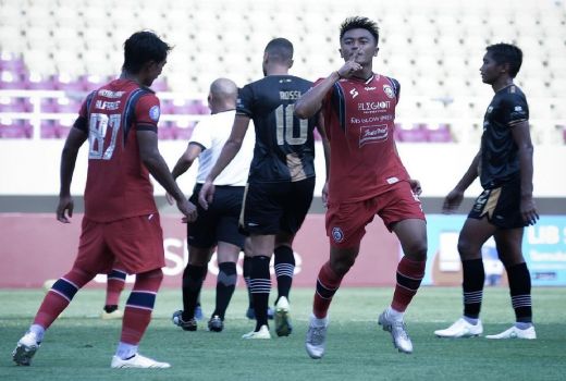 Libas Dewa United, Arema FC Naik Peringkat di Klasemen Sementara - GenPI.co JATIM