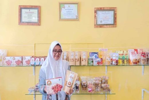 Kisah Sukses Pengusaha Bojonegoro Kreasikan Salak Bernilai Jutaan Rupiah - GenPI.co JATIM
