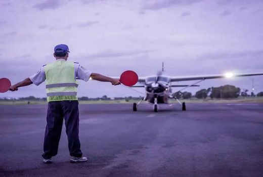 Jadwal Pesawat Jember-Sumenep Terbaru, Harga Tiket Masih Promo - GenPI.co JATIM