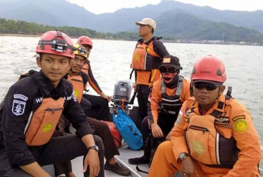 Remaja Tenggelam di Pantai Prigi Belum Ketemu, SAR: Area Pencarian Diperluas - GenPI.co JATIM