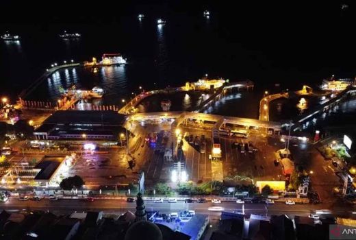 Kondisi Terkini Pelabuhan Ketapang, Banyuwangi, Sempat Tutup 2 Jam - GenPI.co JATIM