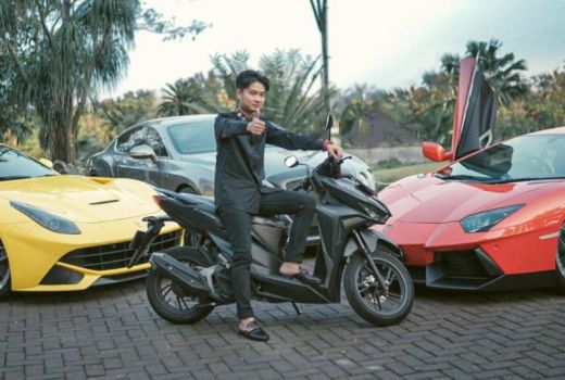 Bikin Melongo, Crazy Rich Surabaya Punya Maserati Saat SMA - GenPI.co JATIM