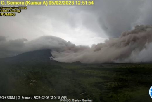 Waspada Status Gunung Semeru Level Siaga, Masyarakat Wajib Perhatikan - GenPI.co JATIM