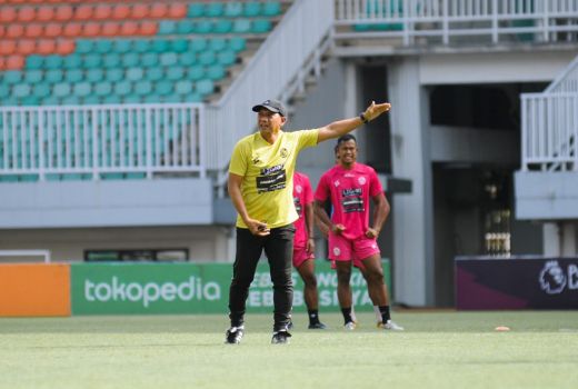 I Putu Gede Masuk Jajaran Pelatih, Arema FC Kumpulkan Para Legenda - GenPI.co JATIM