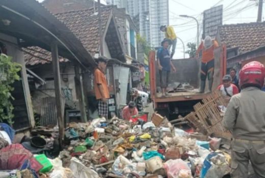 DLH Surabaya Respons Aduan Warga Soal Sampah, Seperti Ini Kondisinya - GenPI.co JATIM