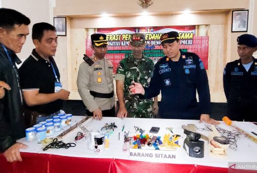 Kamar Rutan Situbondo Digeledah, Petugas Temukan Barang Berbahaya - GenPI.co JATIM