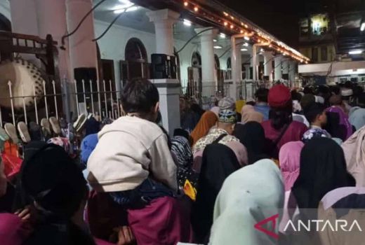 Gubernur Khofifah Ikut Haul ke-546 Sunan Ampel, Sebut Punya Karomah Penyebar Islam - GenPI.co JATIM