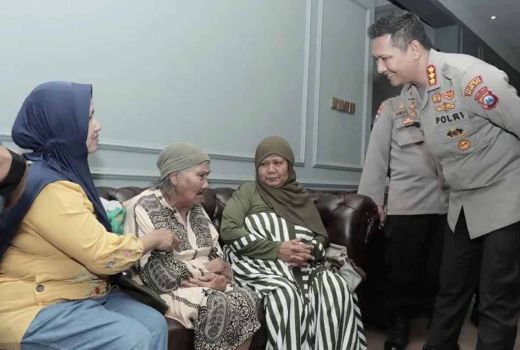 Pertemuan Haru Nenek dan Keluarga di Malang, Terpisah 37 Tahun - GenPI.co JATIM