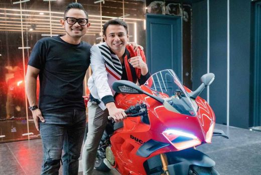 Pulang Umrah, Juragan 99 Kirim Motor Ducati ke Raffi Ahmad - GenPI.co JATIM