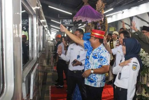 PT KAI Luncurkan Kereta Api Rute Terjauh, Jember-Jakarta - GenPI.co JATIM