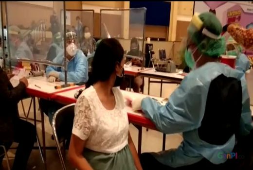 Bumil di Surabaya Vaksin Dosis Pertama, Eri: Peserta Antusias - GenPI.co JATIM