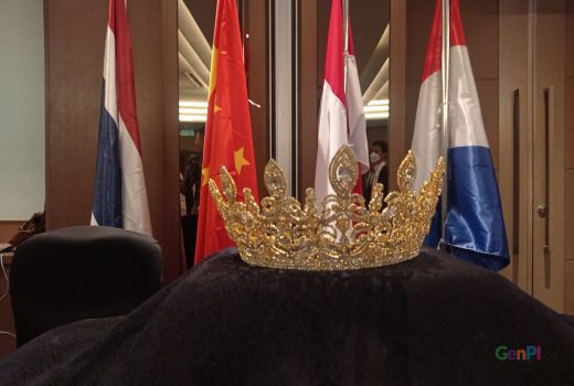 Mahkota Miss Teenager Indonesia, Mewah dan Sangat dalam Maknanya - GenPI.co JATIM