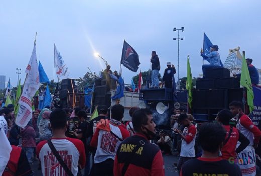 Rute Demo Buruh di Surabaya Hari ini, Waspada Terjebak Macet - GenPI.co JATIM