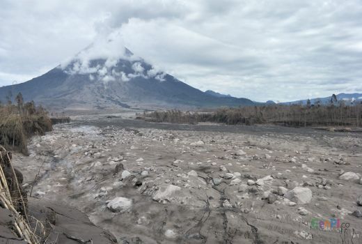 Gunung Semeru Erupsi Lagi, Sinyal Masa Tanggap Bakal Diperpanjang - GenPI.co JATIM