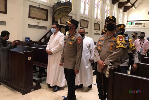 Jemaah Gereja Hati Kudus Yesus Surabaya Bisa Ibadah Tenang - GenPI.co JATIM