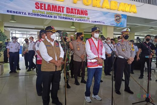 Penumpang di Terminal Bungurasih Tembus 9 Ribu, ini Pesan Menhub - GenPI.co JATIM