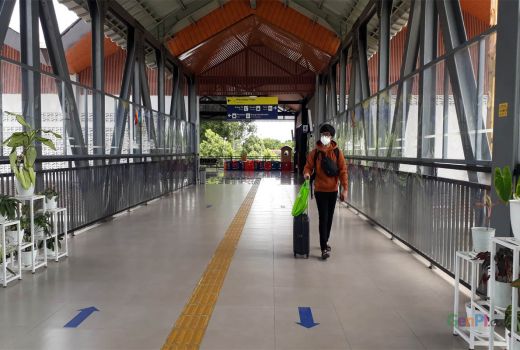 Syarat Tes Covid Dihapus, Epidemiolog Unair: Kurang Tepat - GenPI.co JATIM