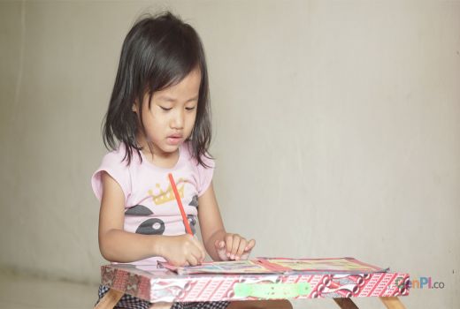 Tips Mengatasi Anak Kecanduan Gadget, Bunda Perhatikan - GenPI.co JATIM