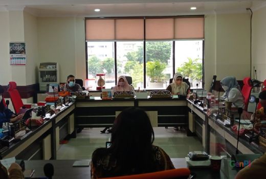 Anggaran Rp72 Miliar Seragam Gratis Surabaya Bisa Saja Kurang - GenPI.co JATIM