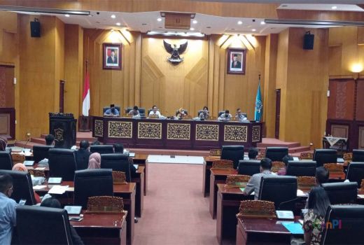 Komisi A Singgung Pengelola Gedung Tinggi di Surabaya, Tak Laik - GenPI.co JATIM