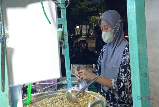 Kisah Sukses Penjual Es Kacang Hijau, Sehari Jual Ratusan Porsi - GenPI.co JATIM