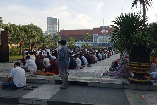 Pemkot Surabaya Gelar Salat Iduladha, Perhatikan Jadwalnya - GenPI.co JATIM