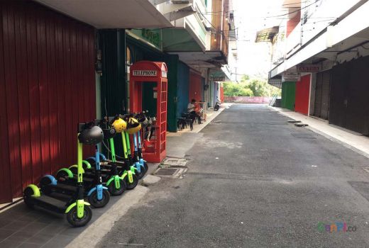 Cara Seru Menikmati Kawasan Kayutangan, Pakai Skuter - GenPI.co JATIM