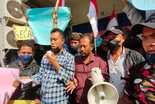 Forum Merah Putih Datang dan Segel Kantor ACT Jatim - GenPI.co JATIM