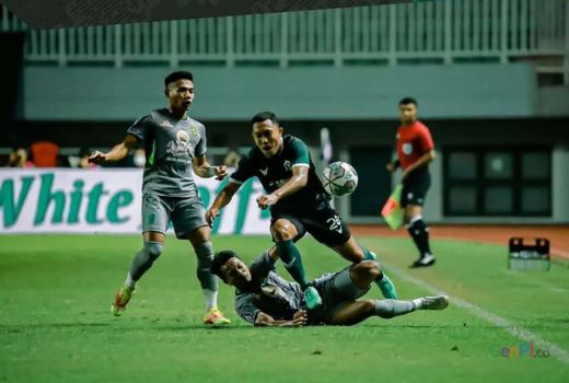 Kalah Lawan Persikabo 1973, Aji Santoso Siap Evaluasi - GenPI.co JATIM