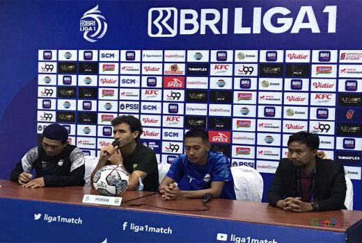 Luis Milla Tak Percaya Persib Tundukkan Arema FC di Kandang - GenPI.co JATIM