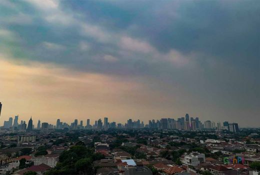 Ramalan Cuaca Hari ini: Hujan Merata di Jatim, Blitar dan Trenggalek Waspada - GenPI.co JATIM