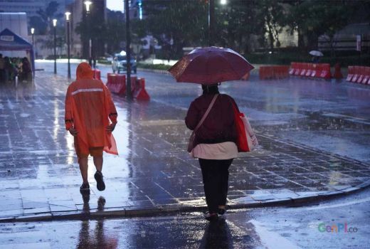 Prakiraan Cuaca Jatim Hari ini: Gresik dan Daerah Berikut Waspada Hujan Petir - GenPI.co JATIM