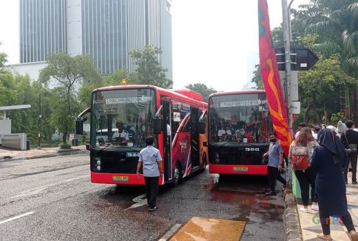 Bus Listrik Diresmikan di Surabaya, Berikut Spesifikasinya - GenPI.co JATIM