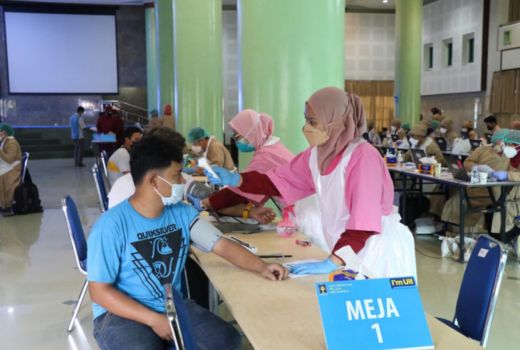 UII Yogyakarta Gelar Vaksinasi Massal Untuk Mahasiswa dan Warga - GenPI.co JOGJA