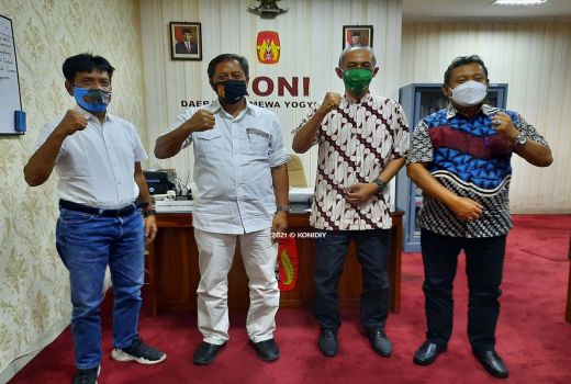 KONI DIY Bertekad Sepak Bola Bisa Lolos Kualifikasi Pra PON XXI - GenPI.co JOGJA