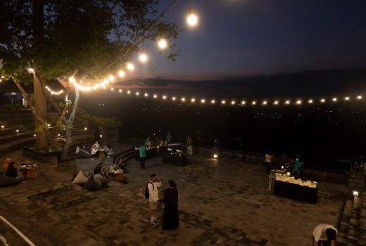 Andrawina Resto Ratu Boko Tawarkan Kuliner Barbeque - GenPI.co JOGJA