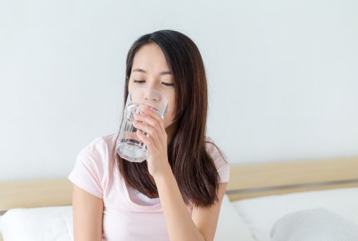 Minum Air Putih Sebelum Tidur Efeknya Wah, Cobalah - GenPI.co JOGJA